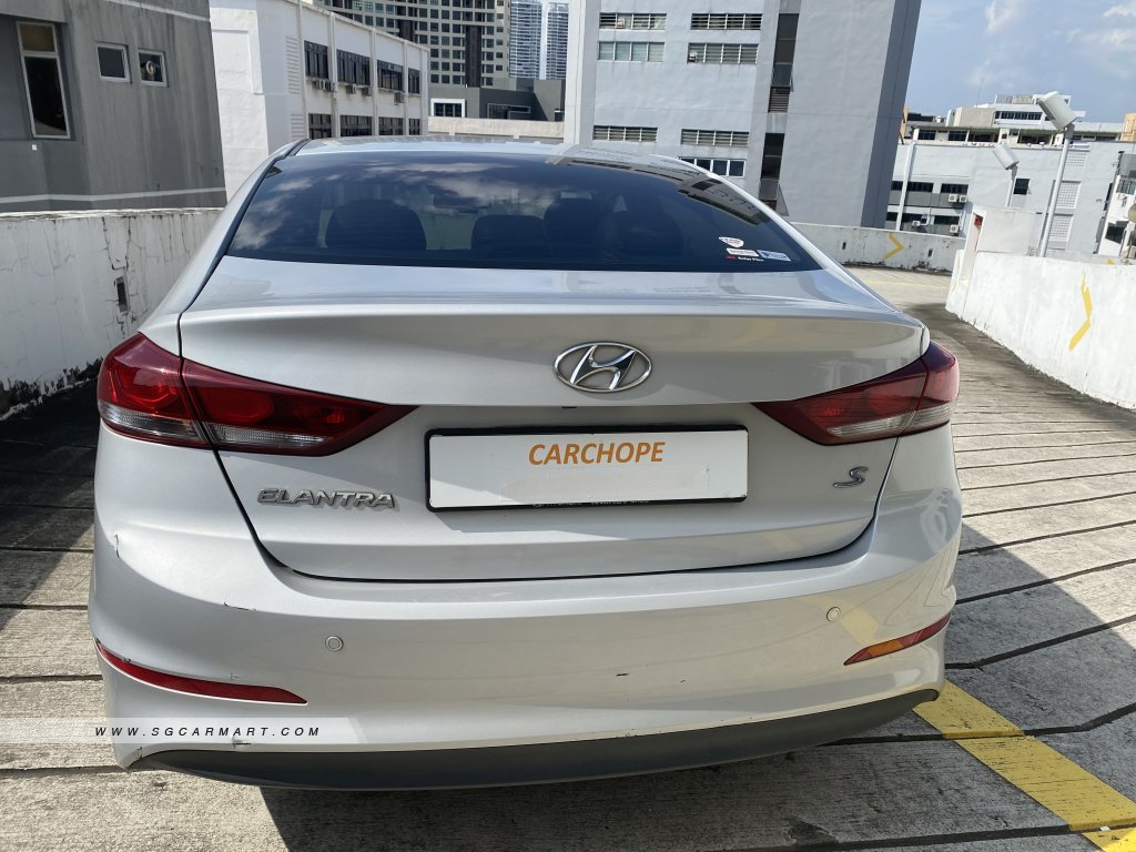 Hyundai Elantra 1.6A GLS