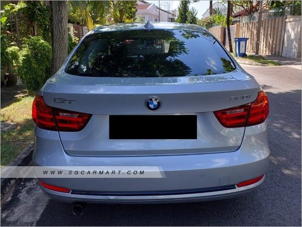 BMW 3 Series 320i Gran Turismo