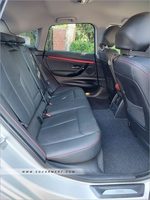 BMW 3 Series 320i Gran Turismo