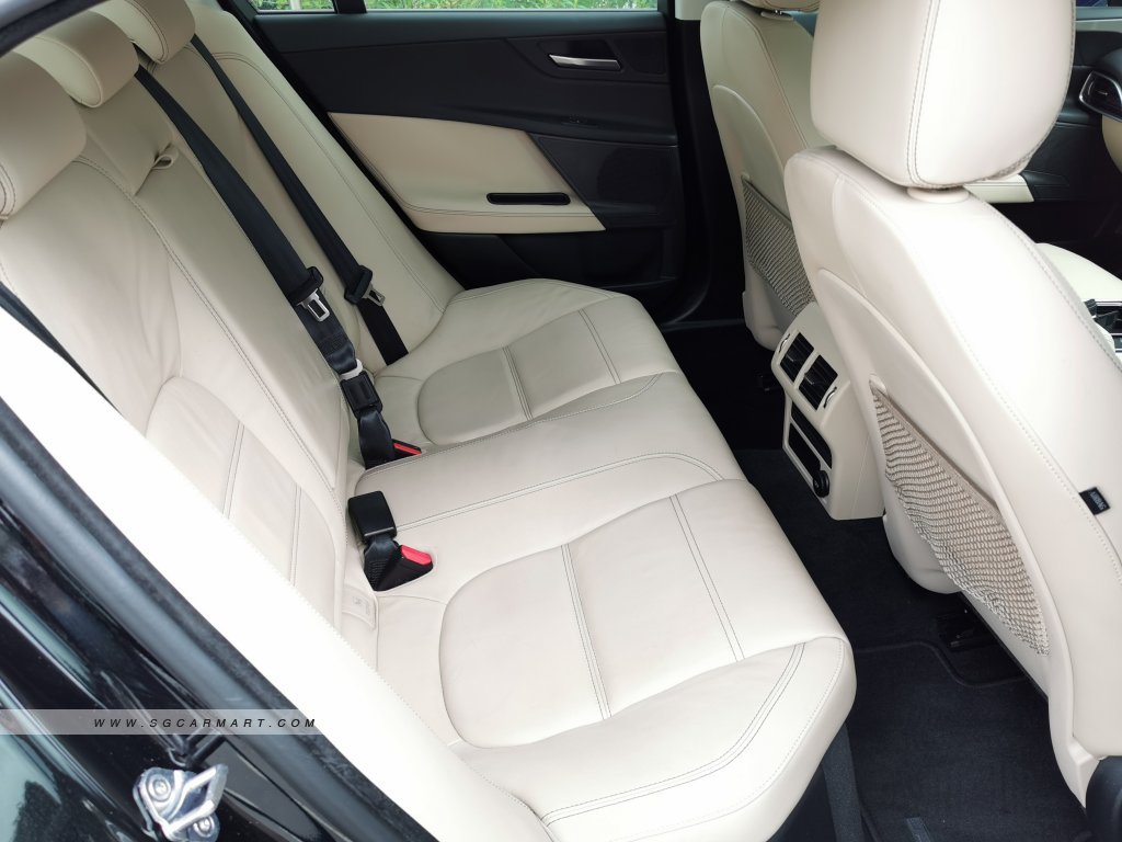 2017 Jaguar XE 2.0A i4 Photos & Pictures Singapore - Sgcarmart
