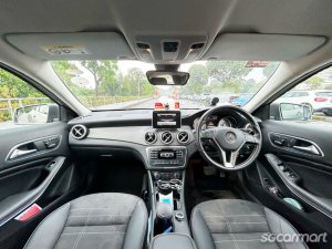Mercedes-Benz GLA-Class GLA180