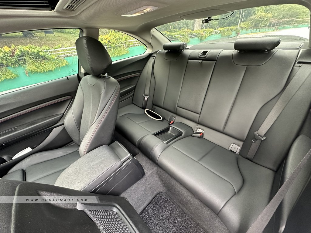 BMW 2 Series 218i Coupe Sunroof