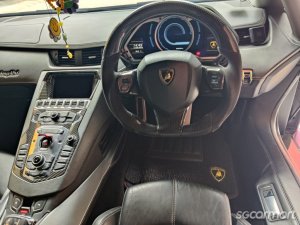 Lamborghini Aventador LP700-4 (COE till 08/2031)