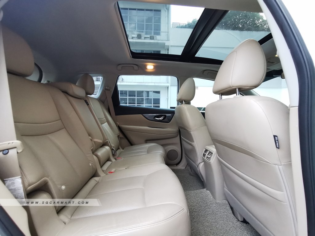 Nissan X-Trail 2.0A Premium 7-Seater Sunroof