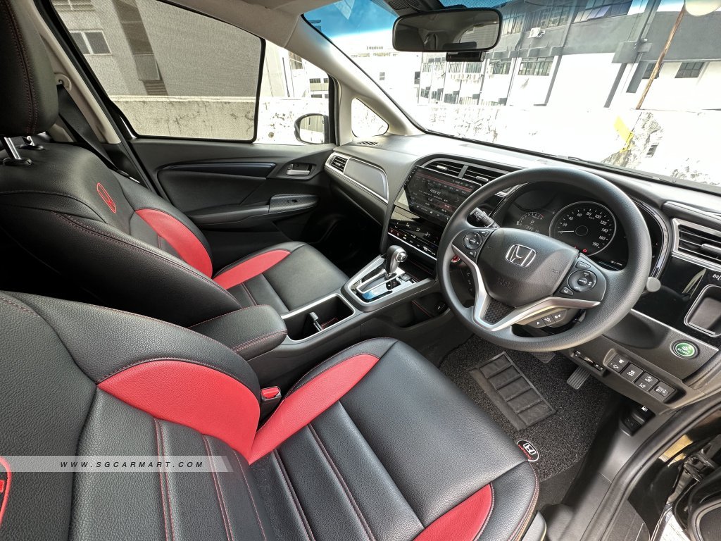 Honda Shuttle 1.5A G Honda Sensing (OPC)