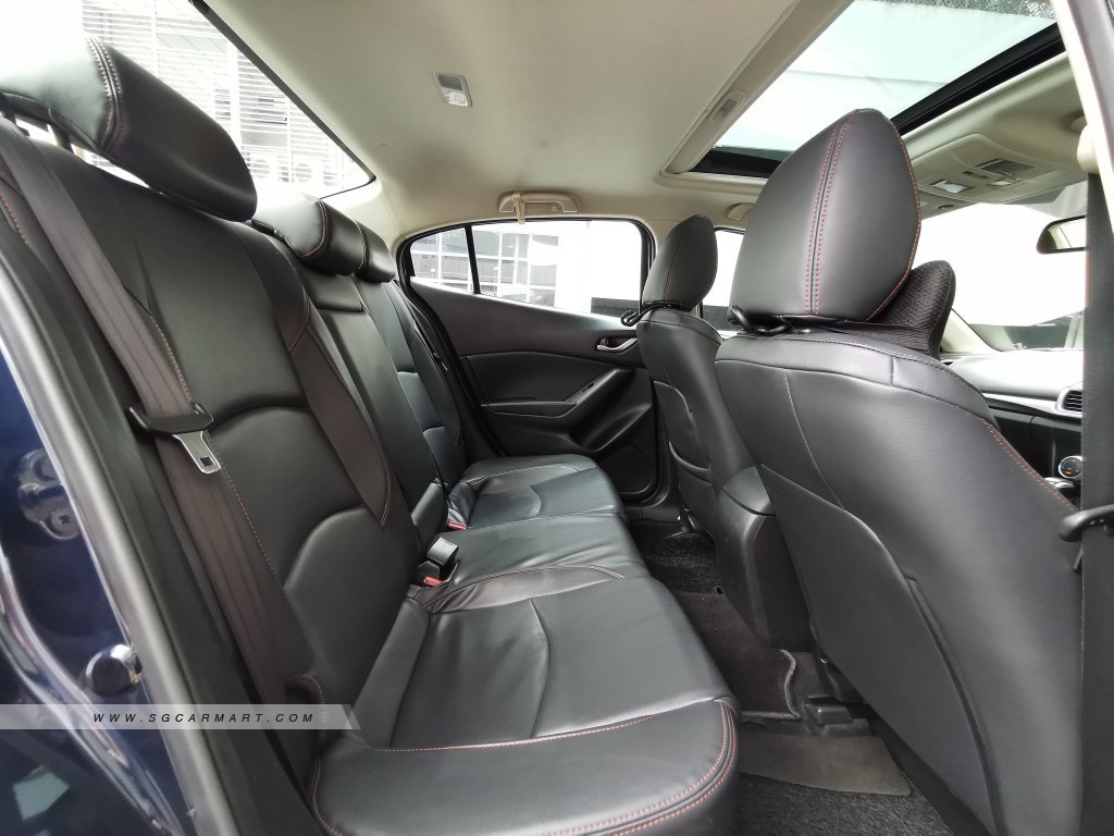 Mazda 3 1.5A Sunroof