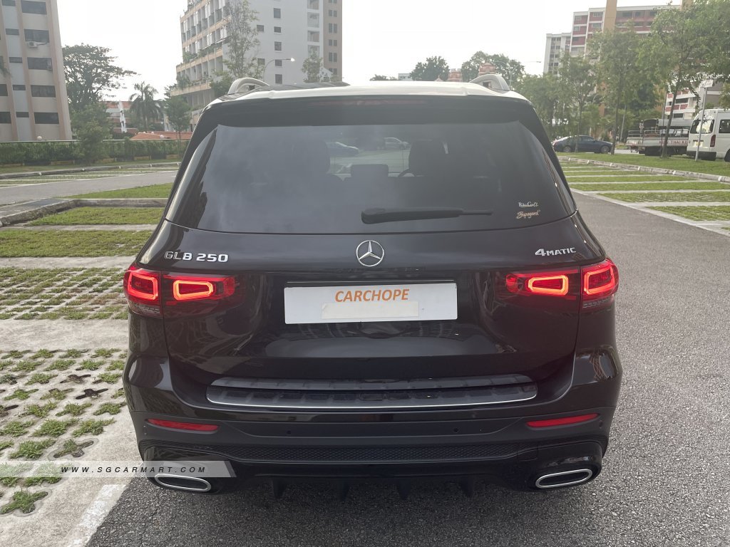 Mercedes-Benz GLB-Class GLB250 AMG Line 4MATIC Premium Plus 7-Seater