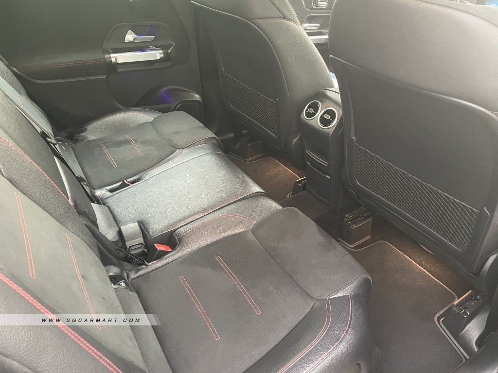 Mercedes-Benz GLB-Class GLB250 AMG Line 4MATIC Premium Plus 7-Seater