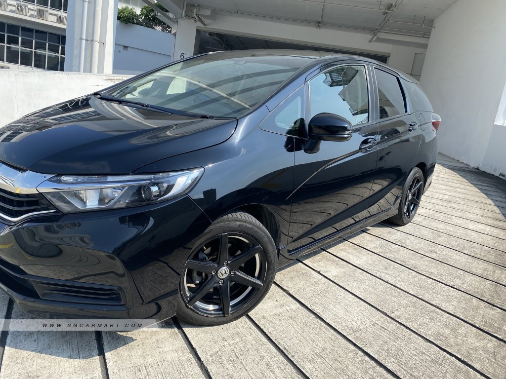 Honda Shuttle 1.5A G Honda Sensing