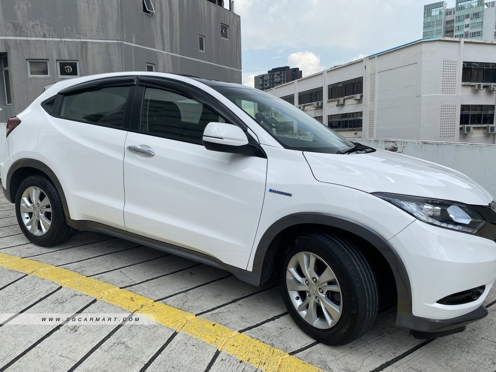 Honda Vezel Hybrid 1.5A X Brilliant Style