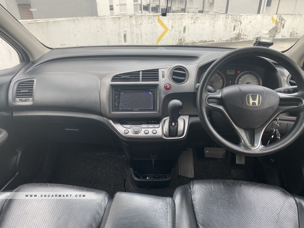 Honda Stream 1.8A (COE till 04/2025)