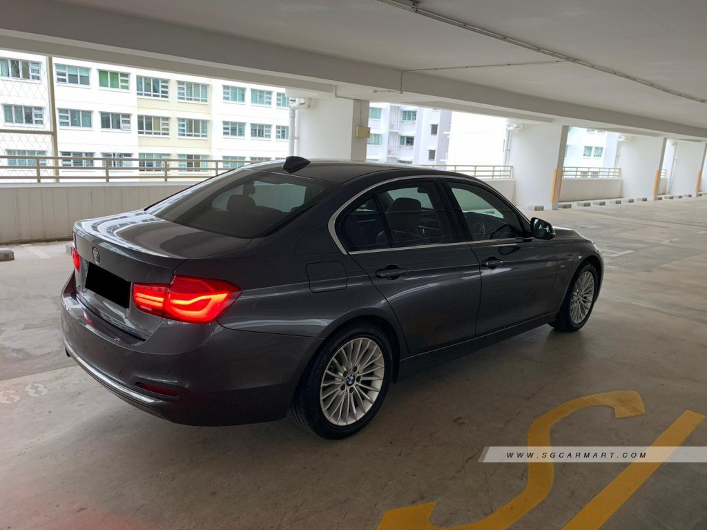 BMW 3 Series 318i Luxury