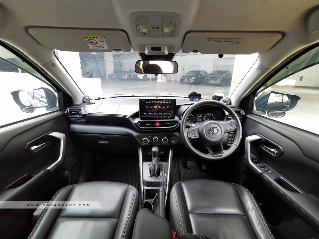 Toyota Raize 1.0A XS