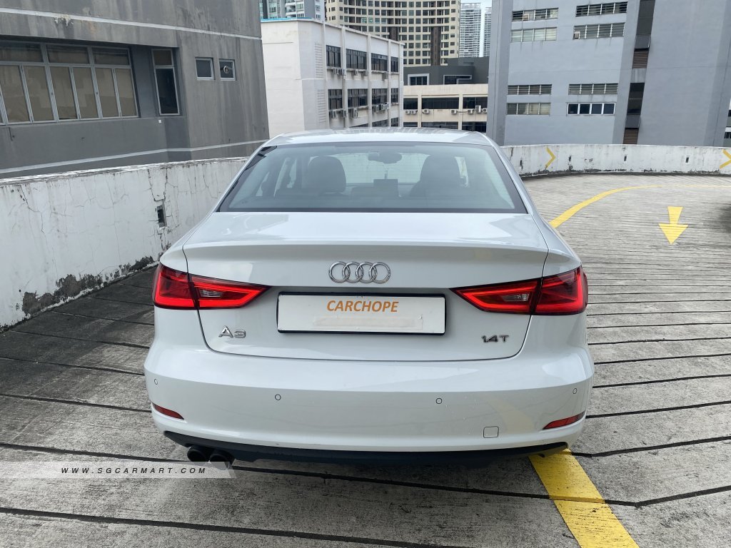 Audi A3 Sedan 1.4A TFSI Ambiente