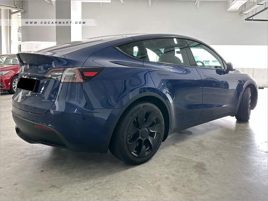 Tesla Model Y Electric RWD