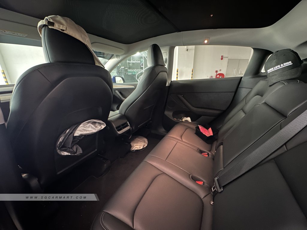 Tesla Model Y Electric RWD
