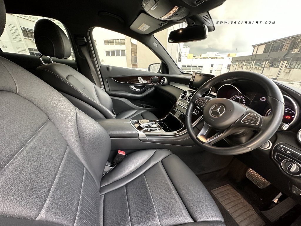 Mercedes-Benz GLC-Class GLC250 Coupe AMG Line 4MATIC