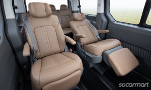 Hyundai Staria 3.5A Sunroof
