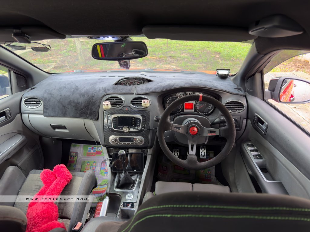 Ford Focus St 2010 photo 5