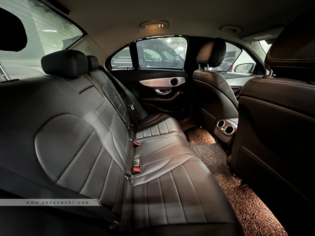 Mercedes-Benz C-Class C180 Avantgarde