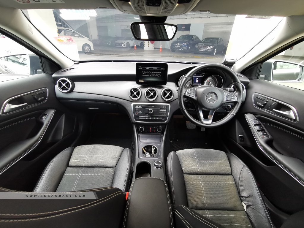Mercedes-Benz GLA-Class GLA180 Urban Edition