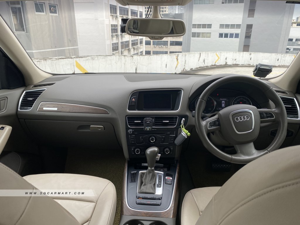 Audi Q5 2.0A TFSI Quattro (COE till 08/2030)
