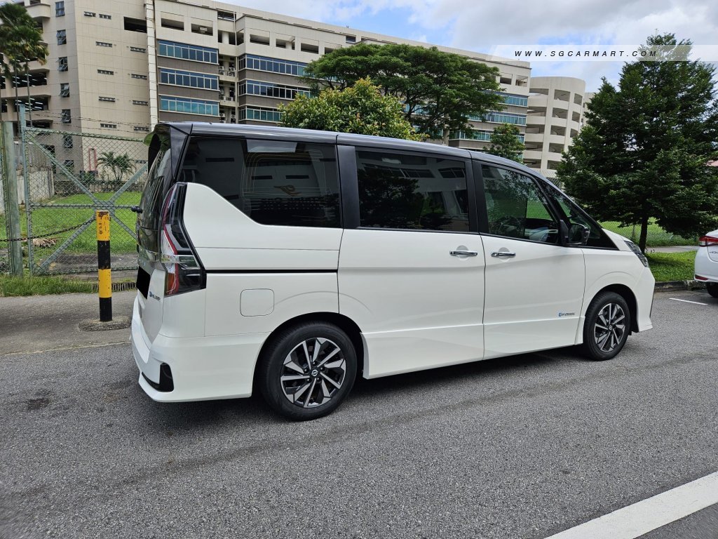 Nissan Serena e-POWER Hybrid 1.2A Highway Star Premium