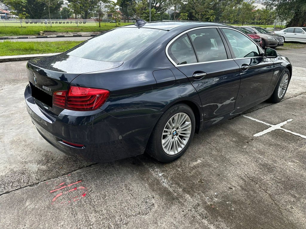BMW 5 Series 520i