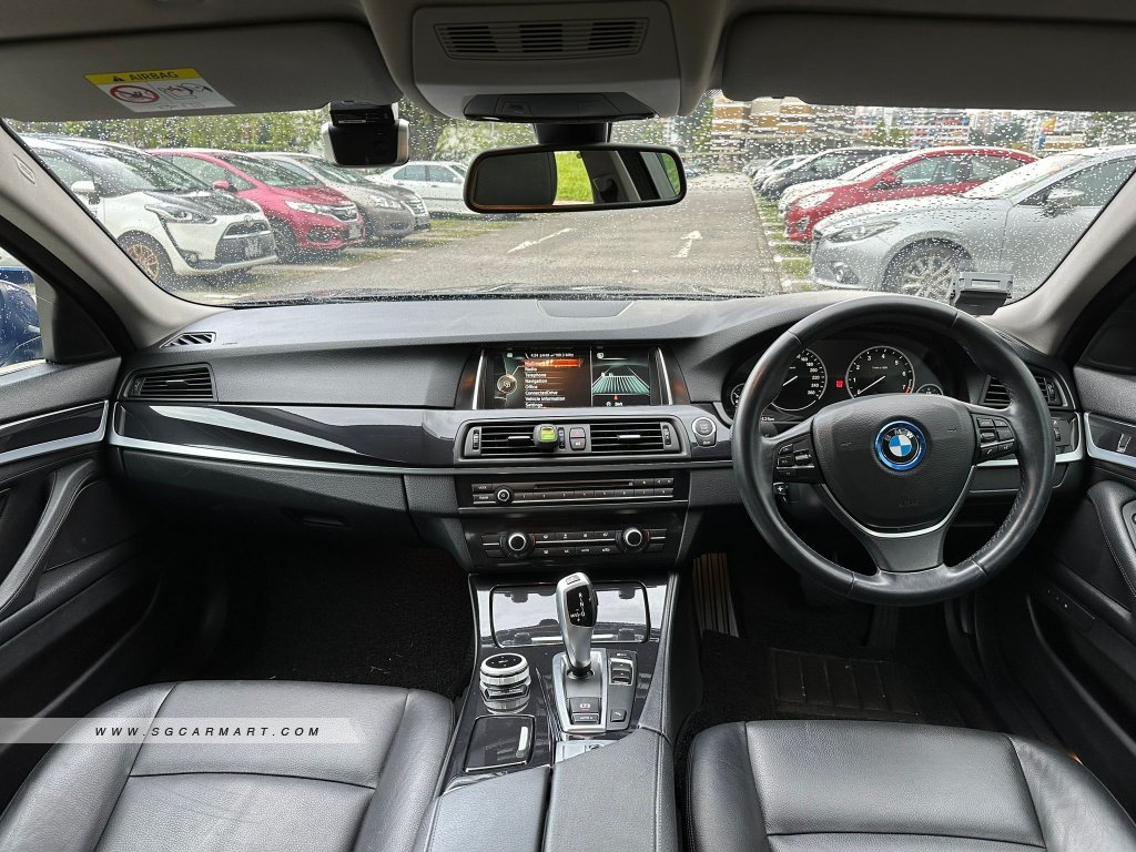 BMW 5 Series 520i