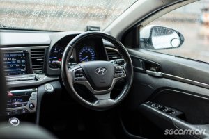 Hyundai Elantra 1.6A GLS Elite