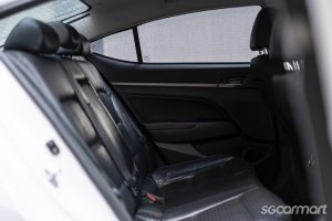 Hyundai Elantra 1.6A GLS Elite