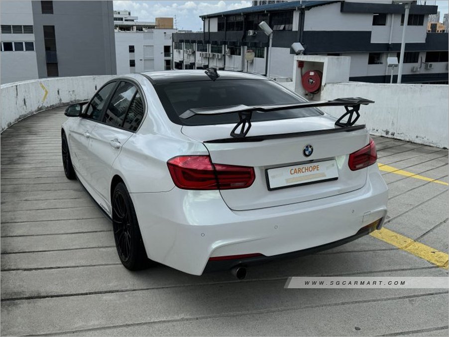 BMW 3 Series 318i