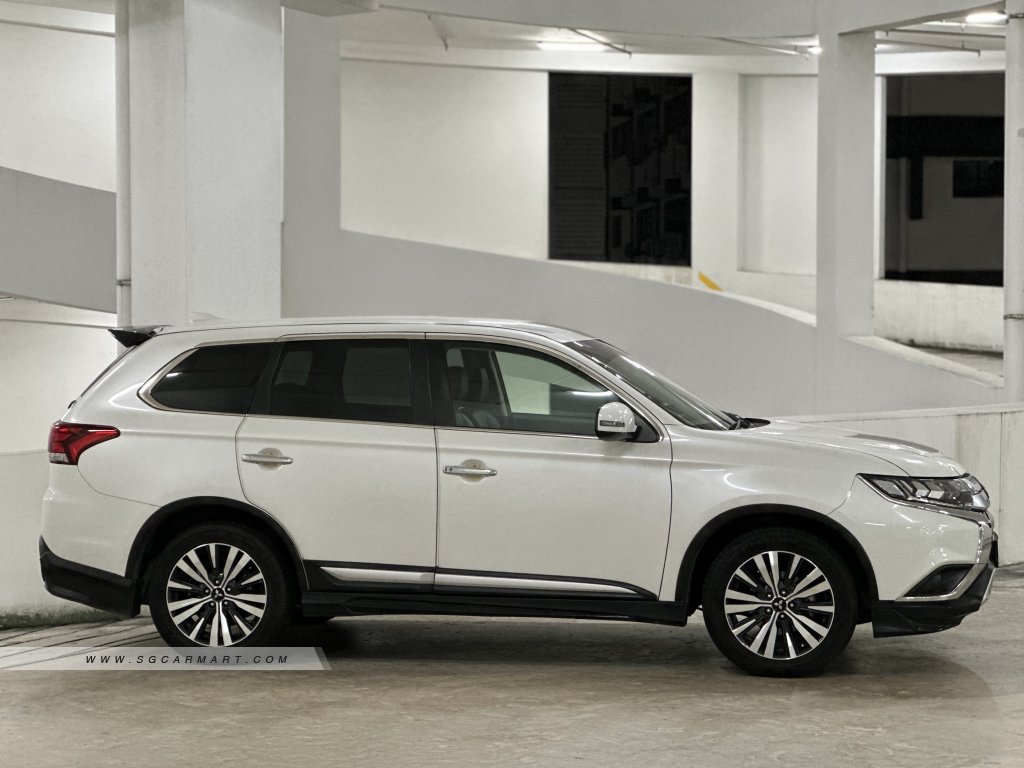 Mitsubishi Outlander 2.0A