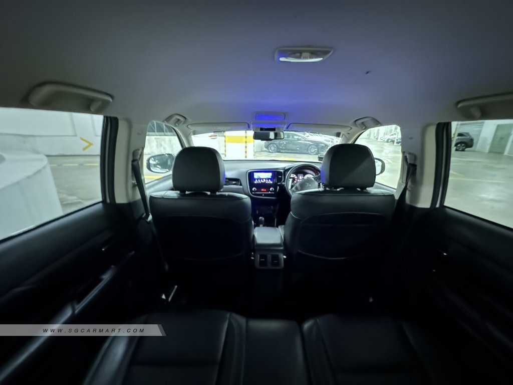 Mitsubishi Outlander 2.0A