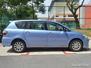 Toyota Picnic 2.0A (COE till 08/2029)