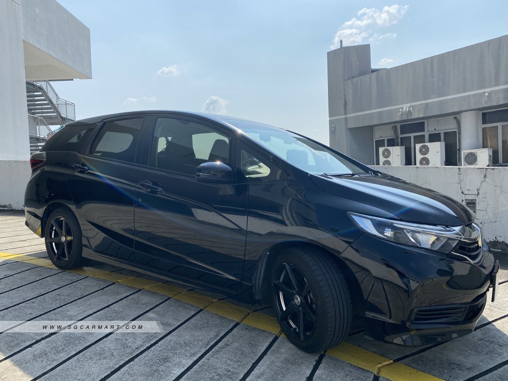 Honda Shuttle 1.5A G Honda Sensing