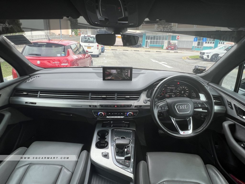 Audi Q7 3.0A TFSI Quattro S-Line 7-Seater
