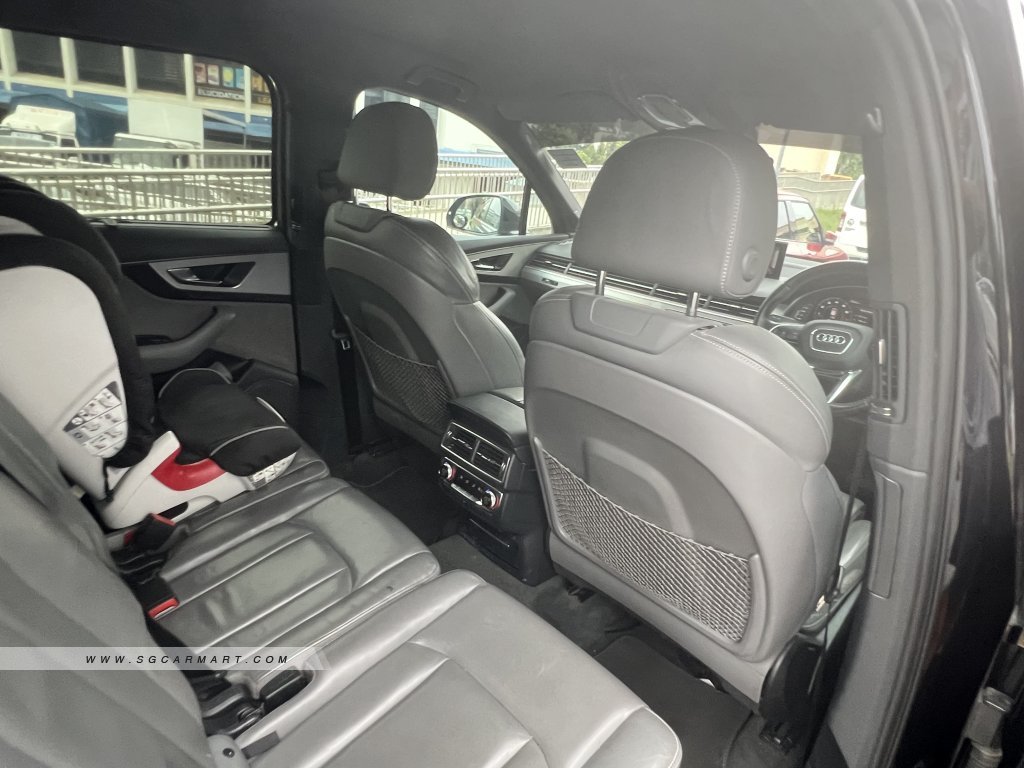 Audi Q7 3.0A TFSI Quattro S-Line 7-Seater
