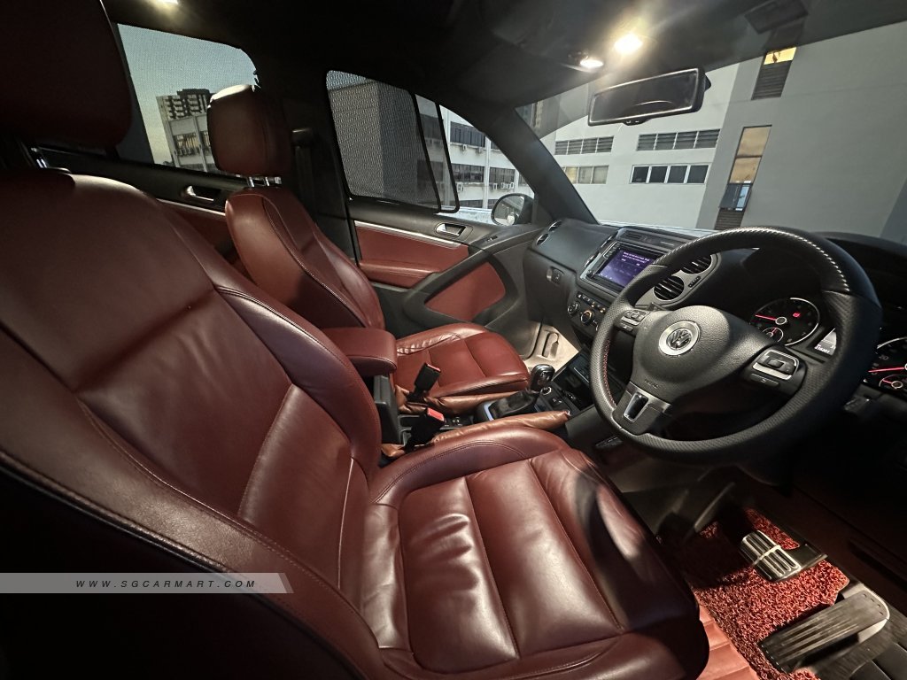 Volkswagen Tiguan 1.4A TSI BMT Panoramic Roof