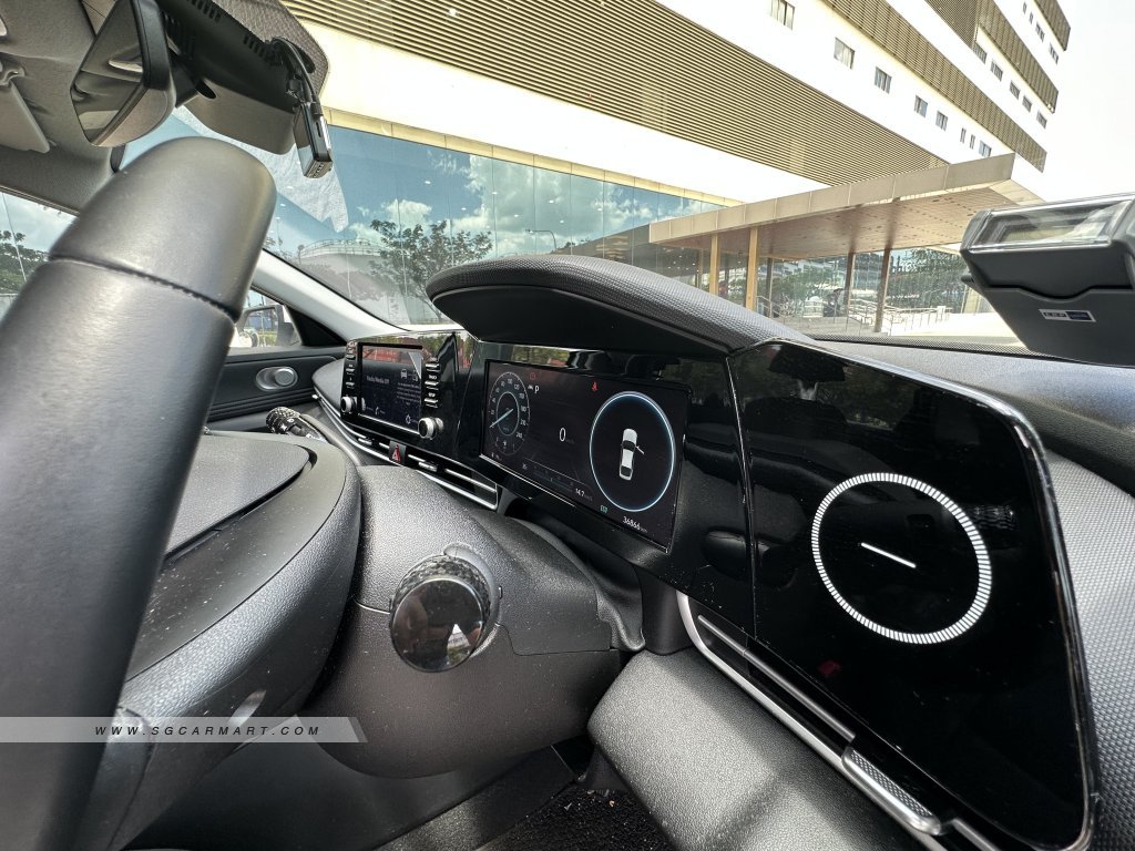Hyundai Avante 1.6A S