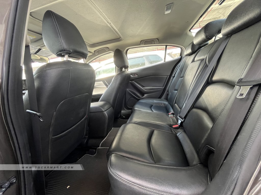 Mazda 3 1.5A Sunroof