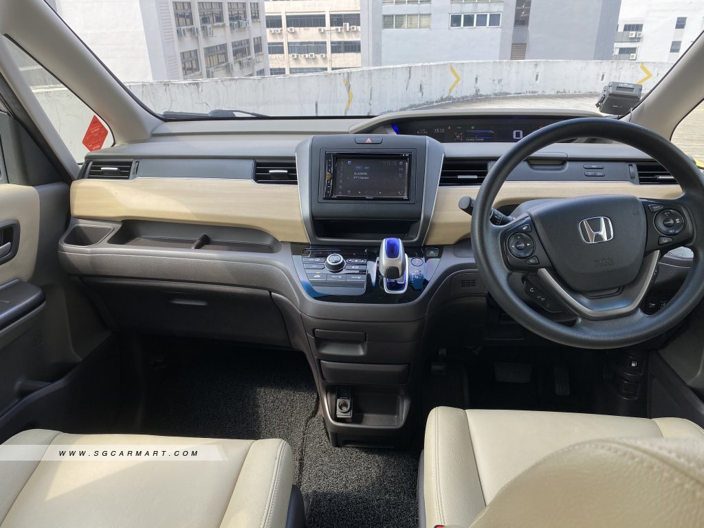 Honda Freed Hybrid 1.5A G 7-Seater Honda Sensing