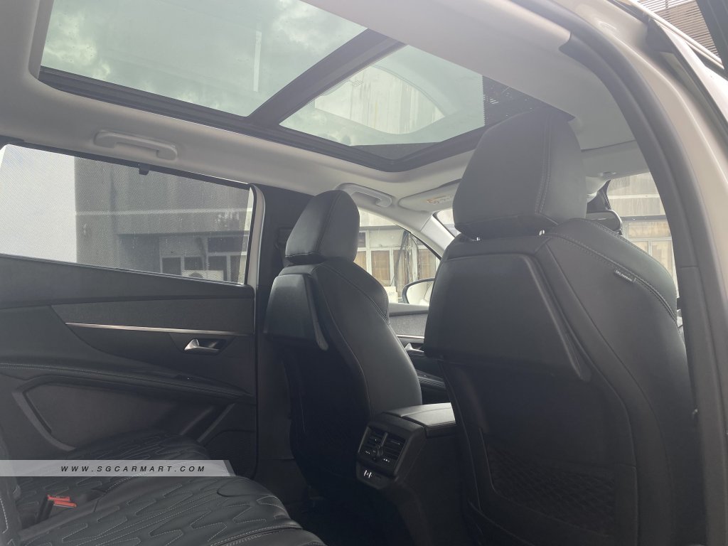 Peugeot 5008 1.2A PureTech EAT8 Allure Premium