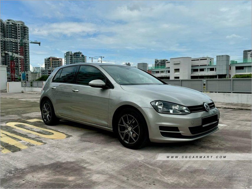 Volkswagen Golf 1.2A TSI