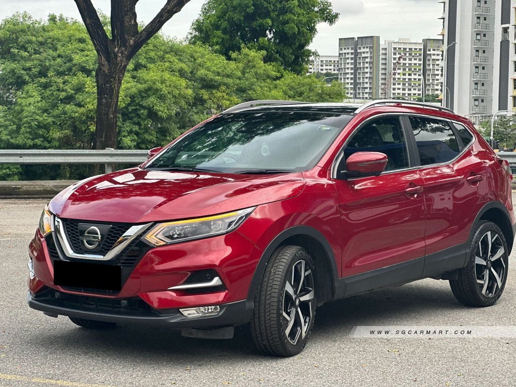 Nissan Qashqai 2.0A Premium Moonroof