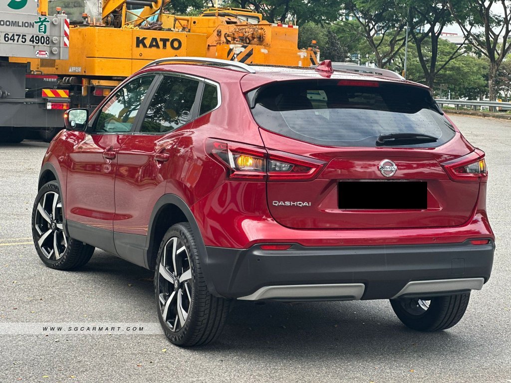 Nissan Qashqai 2.0A Premium Moonroof