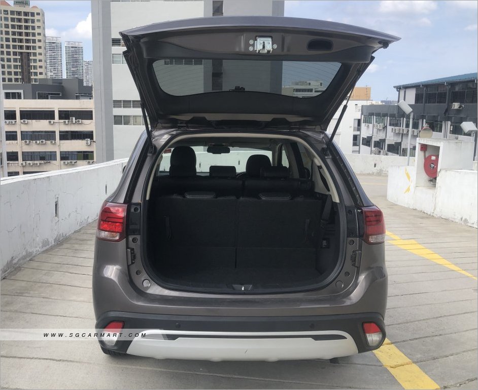 Mitsubishi Outlander 2.0A