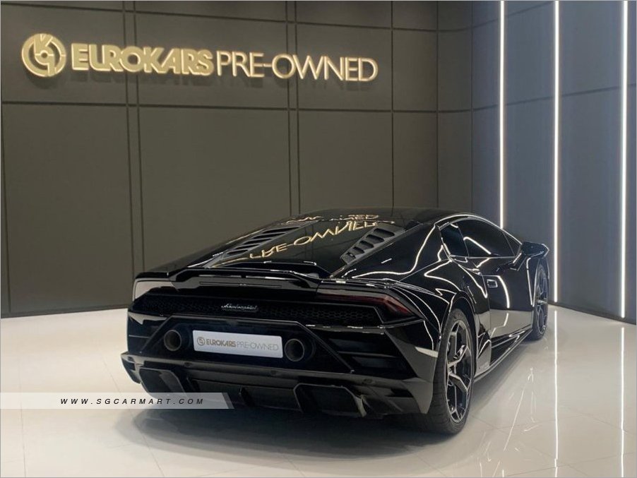 2021 Lamborghini Huracan EVO RWD