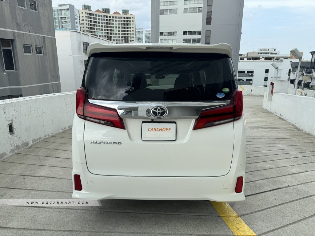 Toyota Alphard 2.5A S Moonroof