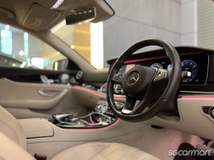 Mercedes-Benz E-Class E300 Exclusive